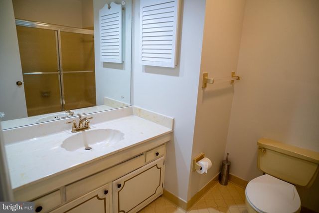 5012 LARNO DR, Alexandria, VA 22310