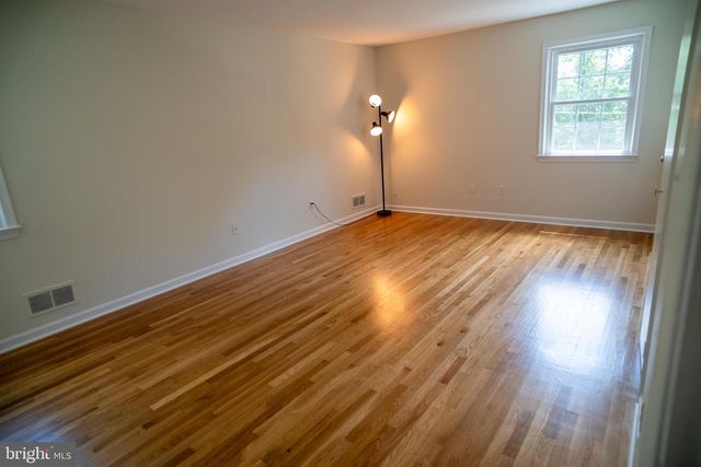 5012 LARNO DR, Alexandria, VA 22310