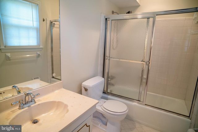 5012 LARNO DR, Alexandria, VA 22310