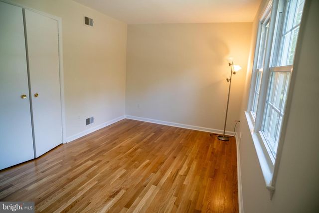 5012 LARNO DR, Alexandria, VA 22310