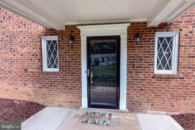5012 LARNO DR, Alexandria, VA 22310