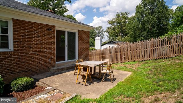 5012 LARNO DR, Alexandria, VA 22310