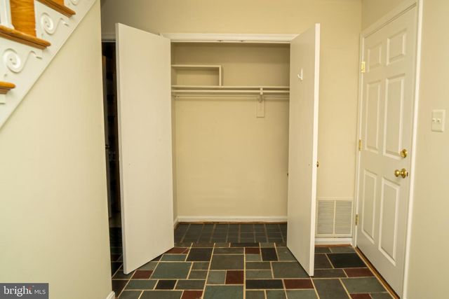 5012 LARNO DR, Alexandria, VA 22310