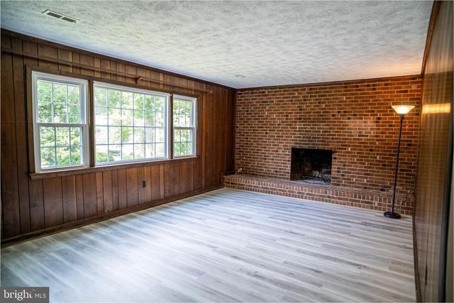 5012 LARNO DR, Alexandria, VA 22310