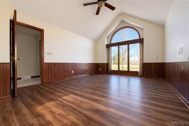 3226 East River Road, Grand Island, NY 14072