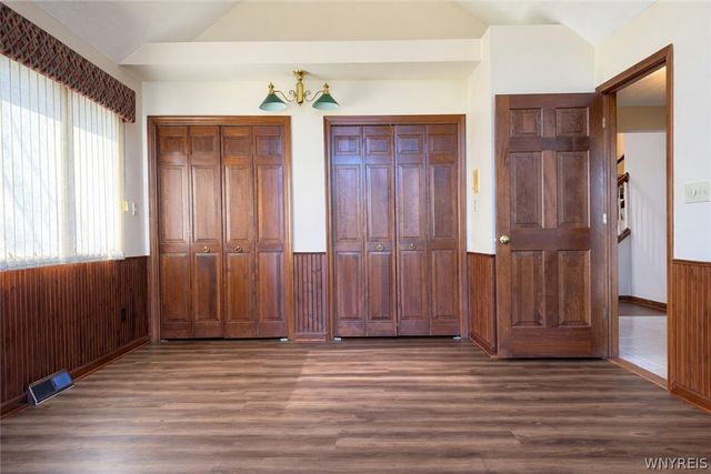 3226 East River Road, Grand Island, NY 14072