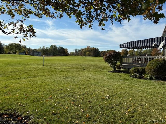 3226 East River Road, Grand Island, NY 14072