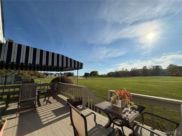 3226 East River Road, Grand Island, NY 14072