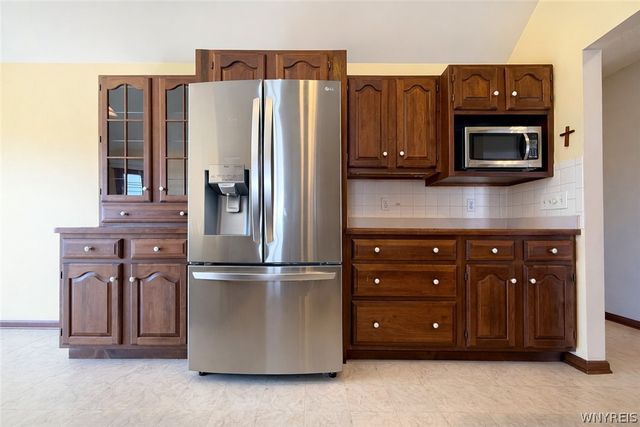 3226 East River Road, Grand Island, NY 14072