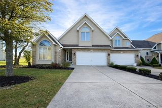 3226 East River Road, Grand Island, NY 14072