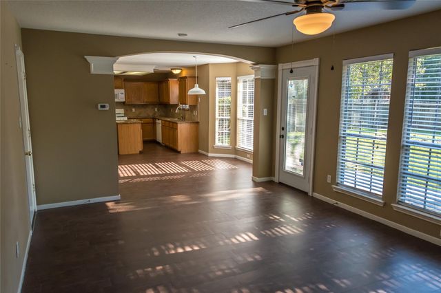 25727 Bearborough Drive, Spring, TX 77386