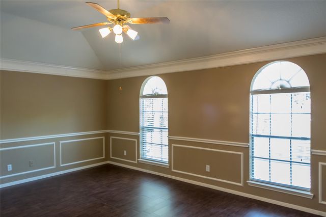 25727 Bearborough Drive, Spring, TX 77386