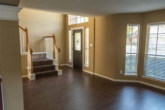 25727 Bearborough Drive, Spring, TX 77386