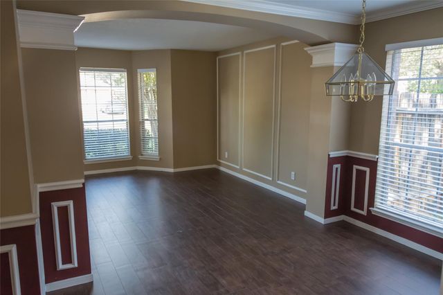 25727 Bearborough Drive, Spring, TX 77386