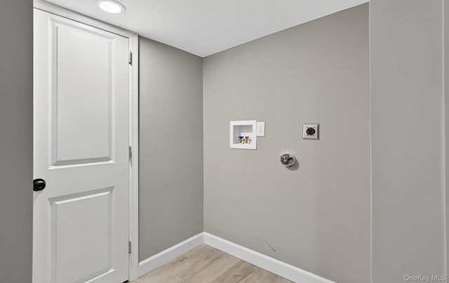 27 Claire Lane, Sayville, NY 11782