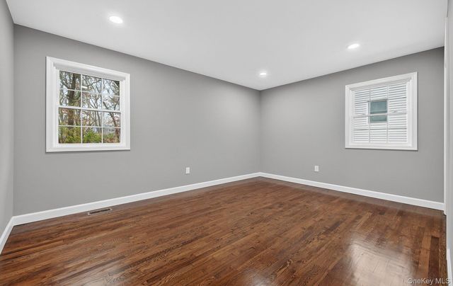 27 Claire Lane, Sayville, NY 11782