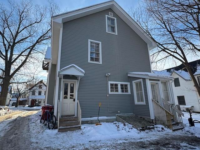 27 Upper Welden Street, St. Albans City, VT 05478