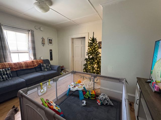 27 Upper Welden Street, St. Albans City, VT 05478