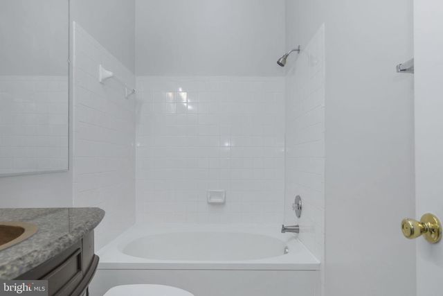 7222 LENSFIELD CT, Alexandria, VA 22315