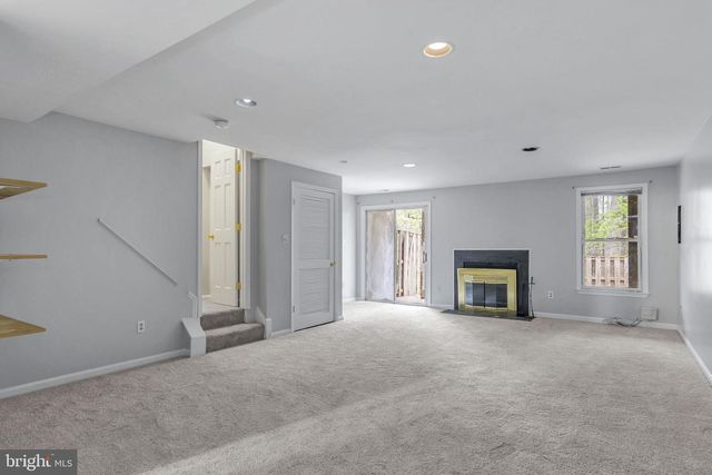 7222 LENSFIELD CT, Alexandria, VA 22315