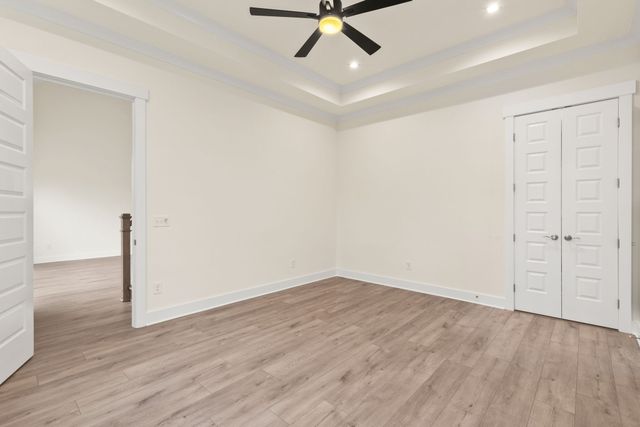 2048 Blackstone Drive, Hendersonville, TN 37075