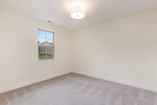 2048 Blackstone Drive, Hendersonville, TN 37075