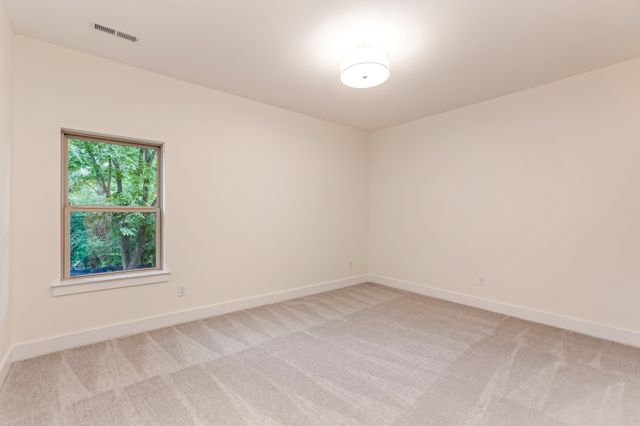 2048 Blackstone Drive, Hendersonville, TN 37075