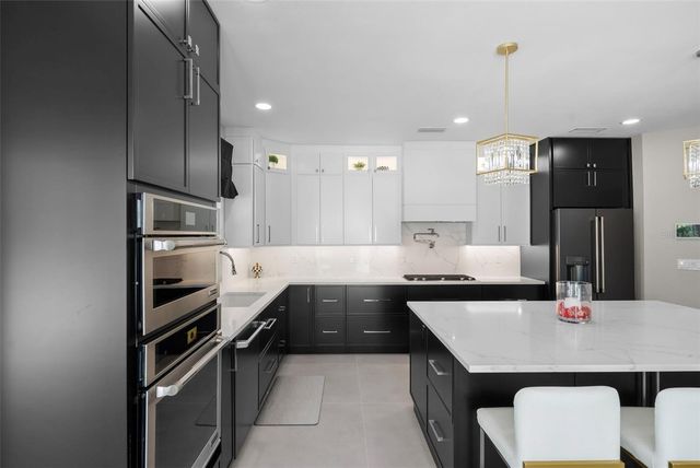 5018 S THE RIVIERA STREET, Tampa, FL 33609