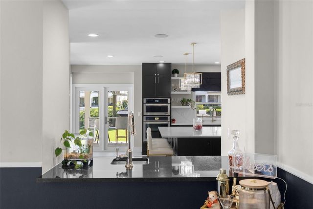 5018 S THE RIVIERA STREET, Tampa, FL 33609