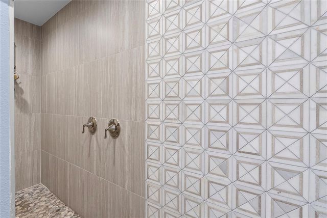 5018 S THE RIVIERA STREET, Tampa, FL 33609