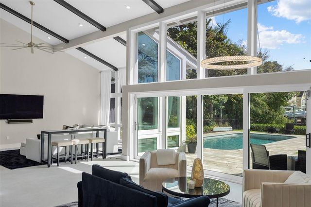 5018 S THE RIVIERA STREET, Tampa, FL 33609