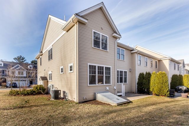 25 Brookview Road 25, Franklin, MA 02038