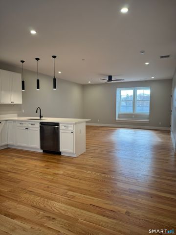 243 Echo Lake Road B10, Watertown, CT 06795