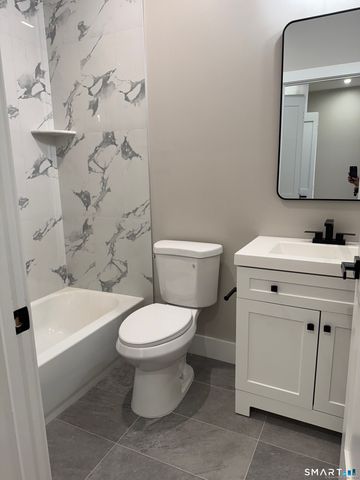 243 Echo Lake Road B10, Watertown, CT 06795