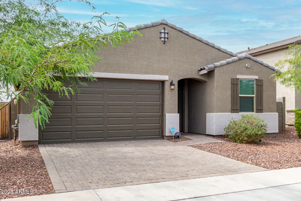 17729 W Fetlock Trail, Surprise, AZ 85387 — photo 4