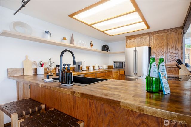 6054 Wynn Jones Rd E, Port Orchard, WA 98366