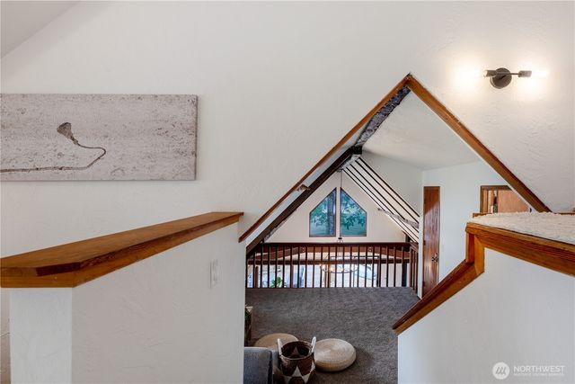 6054 Wynn Jones Rd E, Port Orchard, WA 98366