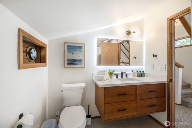 6054 Wynn Jones Rd E, Port Orchard, WA 98366