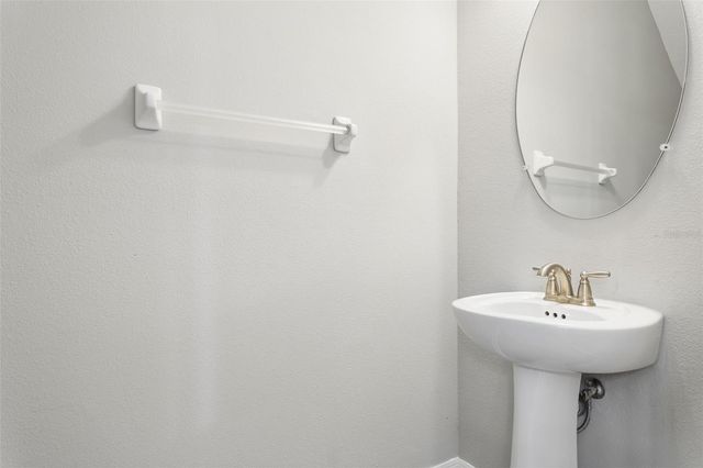 30090 SOUTHWELL LANE, Wesley Chapel, FL 33543