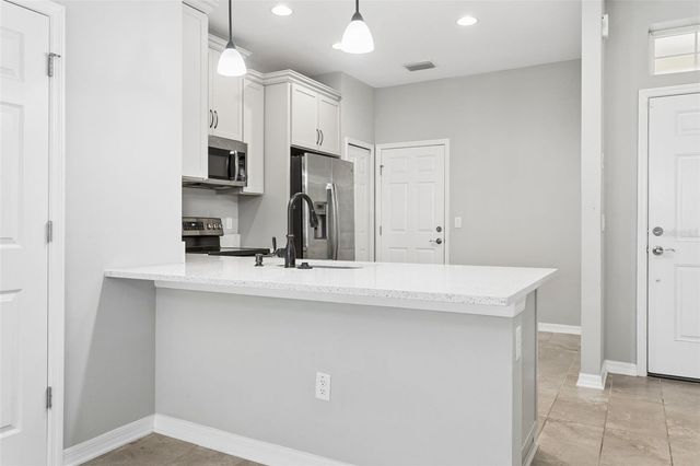 30090 SOUTHWELL LANE, Wesley Chapel, FL 33543