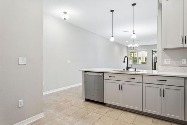 30090 SOUTHWELL LANE, Wesley Chapel, FL 33543