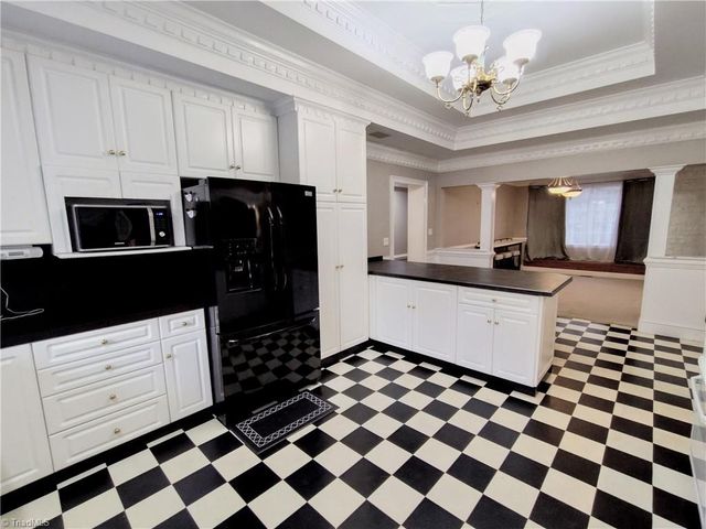 1211 N Rotary Drive, High Point, NC 27262