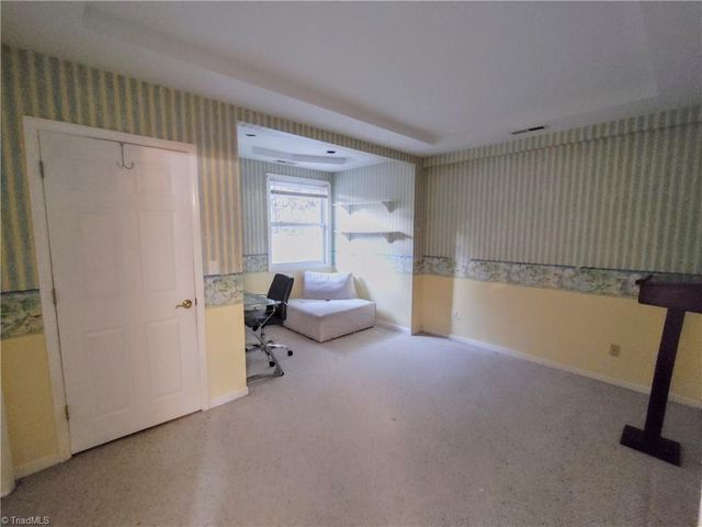 1211 N Rotary Drive, High Point, NC 27262