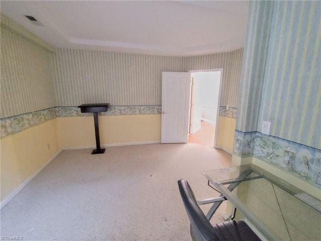 1211 N Rotary Drive, High Point, NC 27262