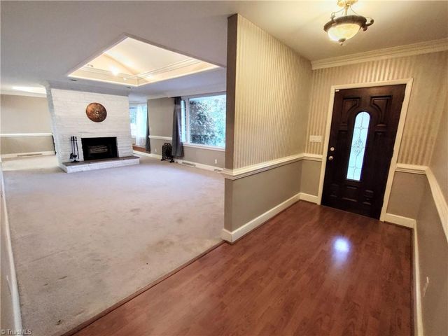 1211 N Rotary Drive, High Point, NC 27262