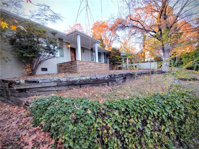 1211 N Rotary Drive, High Point, NC 27262