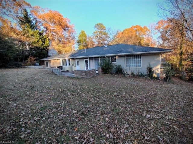 1211 N Rotary Drive, High Point, NC 27262