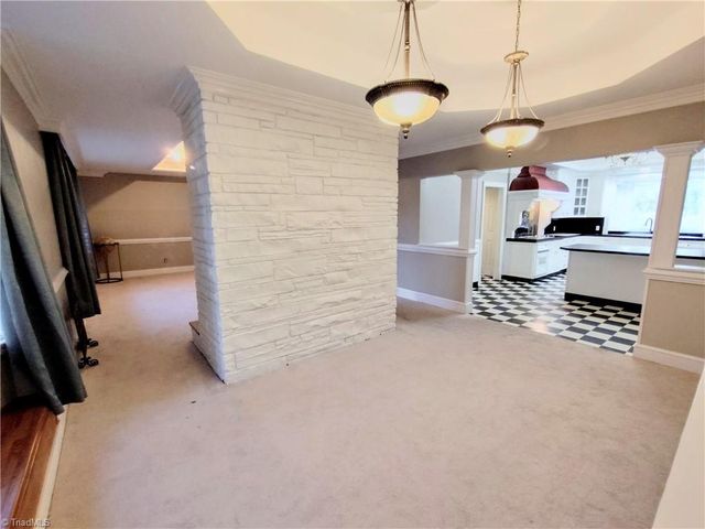 1211 N Rotary Drive, High Point, NC 27262