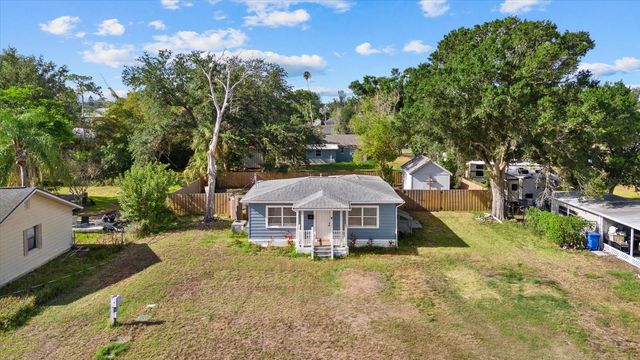 204 6TH AVENUE NW, Ruskin, FL 33570