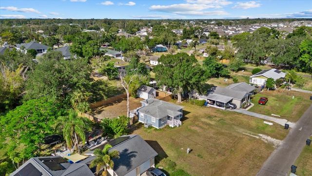 204 6TH AVENUE NW, Ruskin, FL 33570